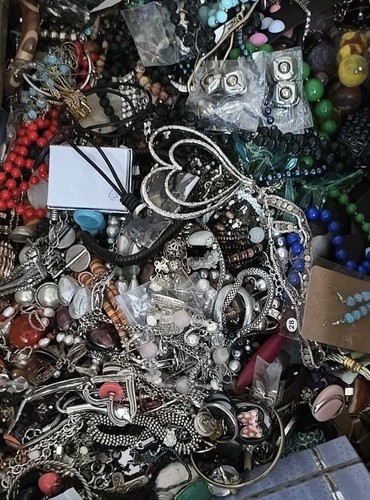 2kg mixed jewellery - mixed, creative