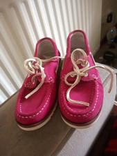 Womens Size 3 Fuchsia Suede Deck Shoes HEAVENLY FEET