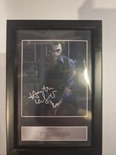  SIGNATURE PICTURE FRAME