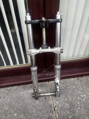 Suzuki gsxr 600 - front, forks