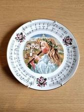 Royal Doulton 1984 O Little