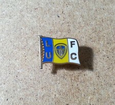 Leeds united rare enamel flag - leeds,