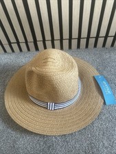 Ladies Summer Hat with Navy &