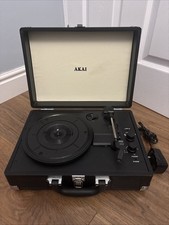 Akai A60011N Bluetooth Vinyl Turntable W Built-In Recharge Battery & Speakers