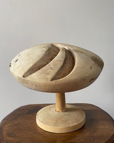 Vintage millinery wood - , hat