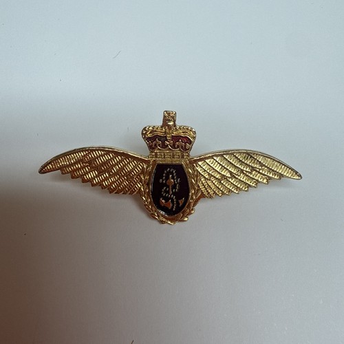 Queens crown the royal - queens, navy