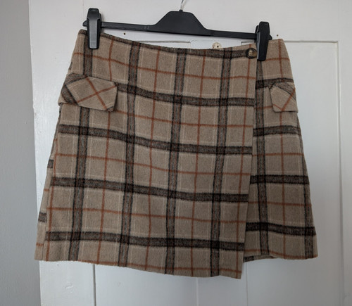 Beige brown black - tu, check