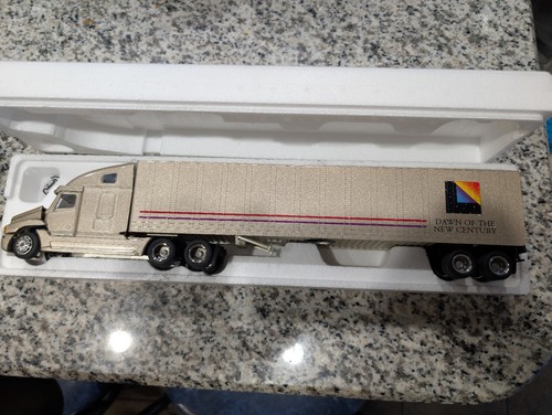 Tonkin f8563 freightliner - f8563,