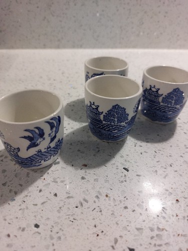 Blue willow patterned china - willow,