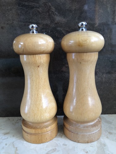 Vintage cole and mason - cole, wooden