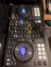 Pioneer DDJ-800 2 Channel portable DJ Controller - Black