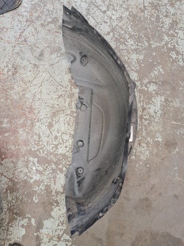 Left rear wheel arch mud - wheel,