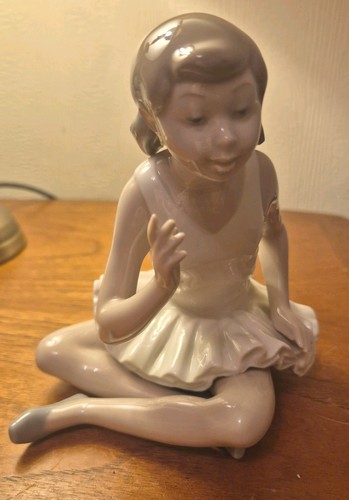 Vintage nao lladró seated - by,