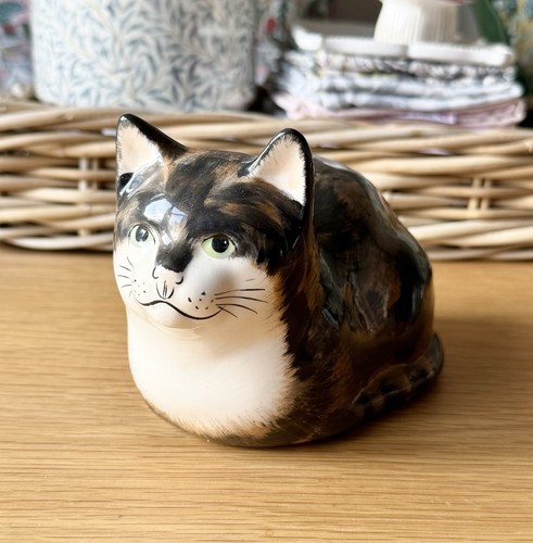 Babbacombe pottery resting - babbacombe,