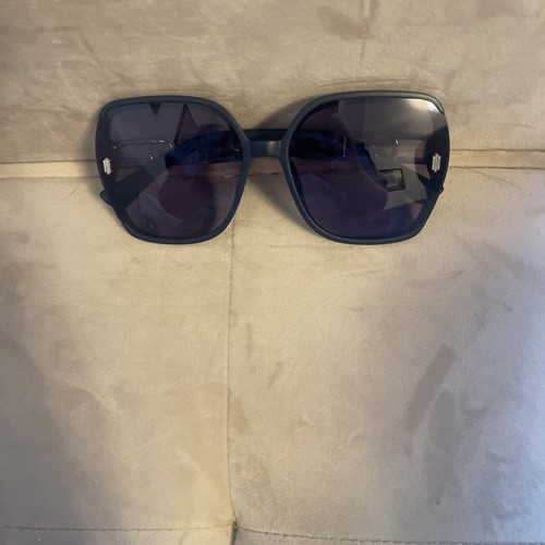 Designer style oversized - designer‑style,