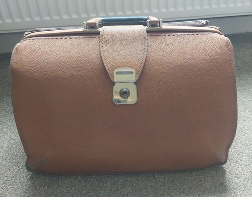 Cheney leather doctor style - cheney,