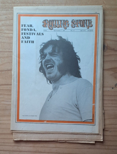 Rolling stone magazine - stone, issue