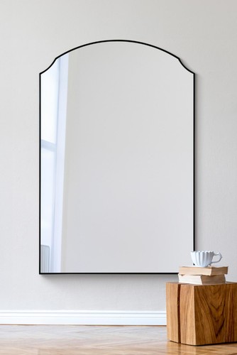 Black curved edge arched - edge,