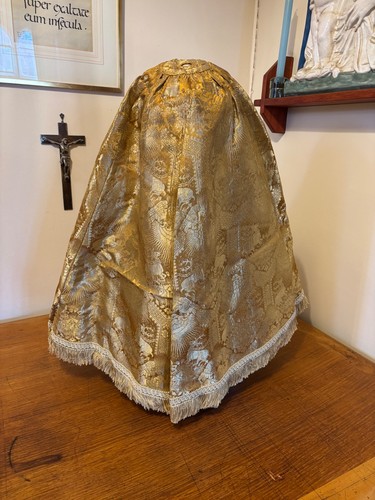 Gold tabernacle veil