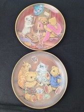 2 X Franklin Mint Heirloom Bear Sue Willis Collectors Plates 29.5cm