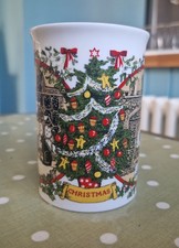 Dunoon Christmas Mug Fine Bone