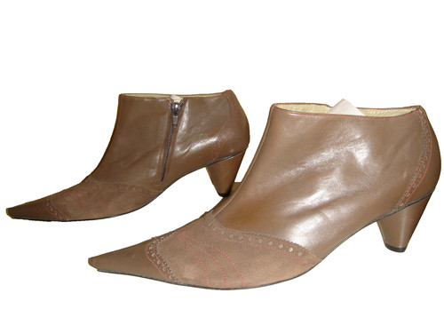 New robert clergerie brown - robert,