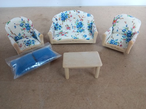 Sylvanian families epoch sofa - families,