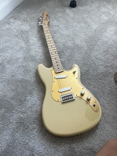 Squier By Fender Electric
