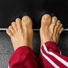 Funny Bigfoot Slippers - Hulk Sandals for Men & Women, Outdoor Beach Shoes