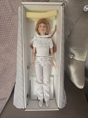 Tonner chase model party - model,