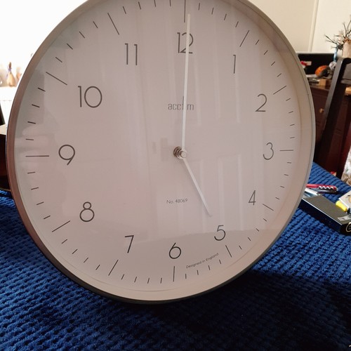Large acctim wall clock model - large,