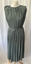 H&M Green Pleated Sleeveless
