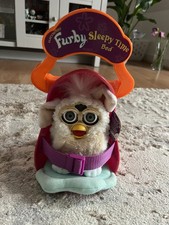 vintage 1999 Furby Sleepy Time Bed with a 1998 Furby (Model 70-800)