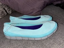 Ladies Crocs Uk Size 6 Slip On Pumps Flats Shoes Blue