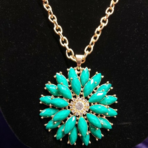 Amrita singh signed - amrita, necklace