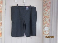 LADIES  M&S  SIZE 22  BLACK  SHORTS  NEW 10  INCH LEG   POCKETS NICE FOR WALKING