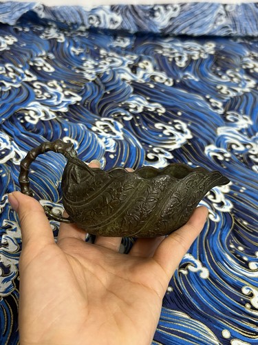 Vintage bronze leaf shaped - bronze, leaf-shaped
