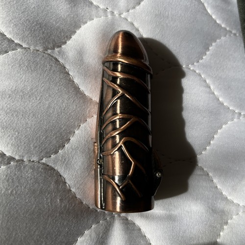 Vintage lighter collectable - lighter,