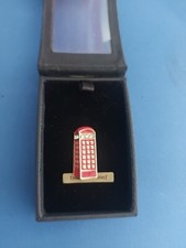 Harrods London Red Telehone box 18CT Gold plated Pin Brooch BNIB diamante