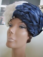 STUNNING VINTAGE FEATHER HAT