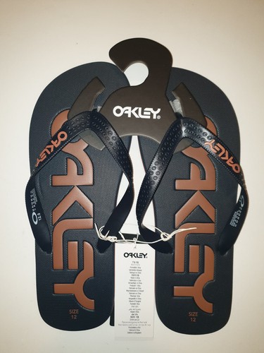Oakley college flip - oakley, flop