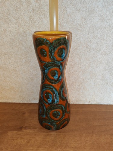 Mid century retro - mid,