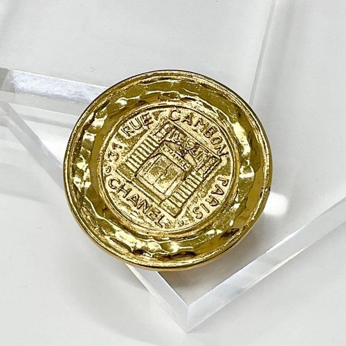 Chanel vintage logo gold - chanel,