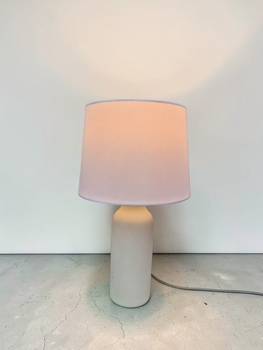 Light grey ceramic table lamp - table,