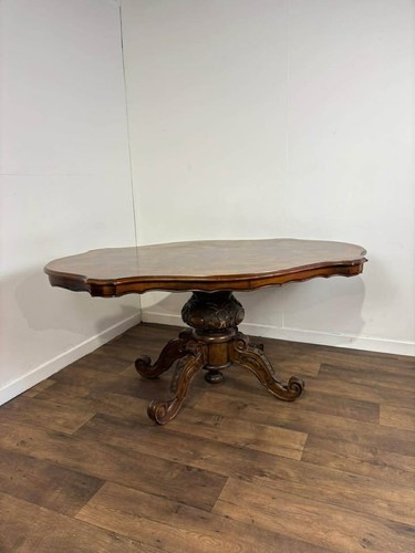 Italian style reproduction - style,