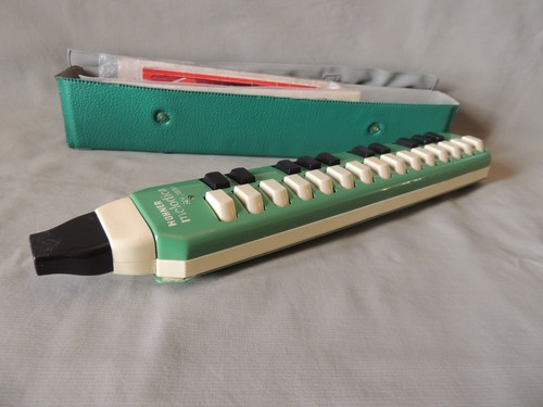 Vintage hohner melodica - hohner,