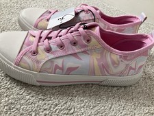 Converse-Style Pumps/Trainers