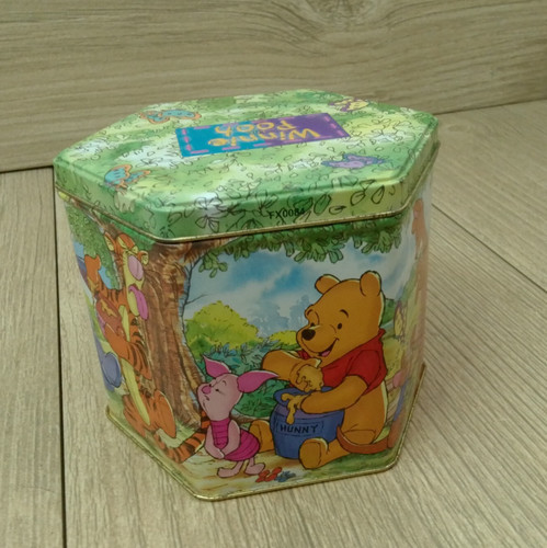 Winnie the pooh tin sweets - tin,