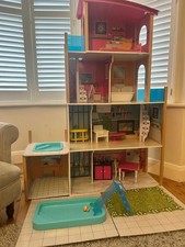 Pink Malibu Mansion Wooden Dolls / barbie House