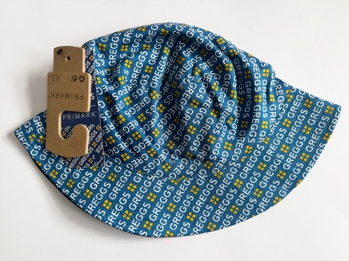 Greggs primark reversible - x,